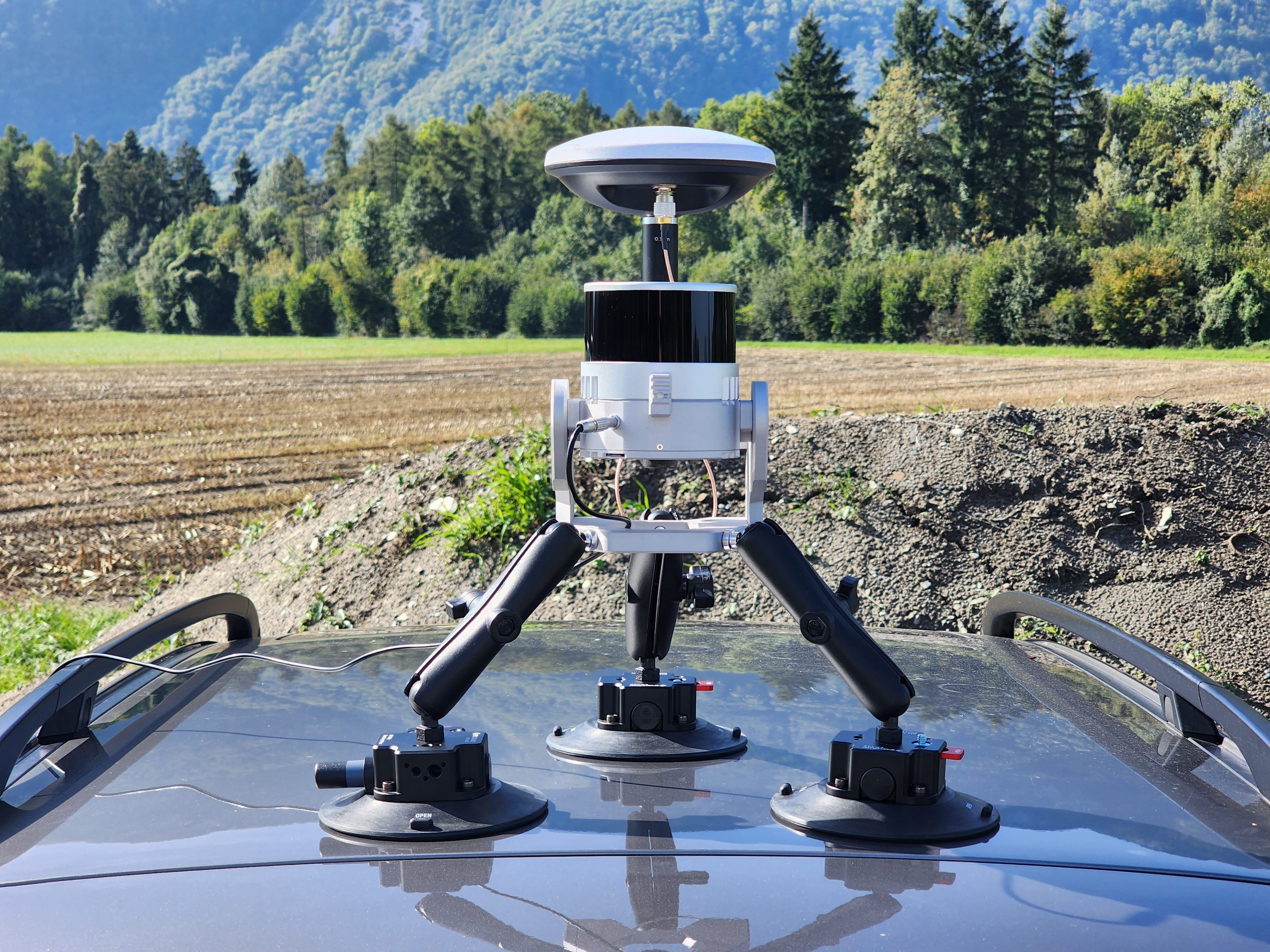 Установка сканера TOPODRONE на автомобильное крепление