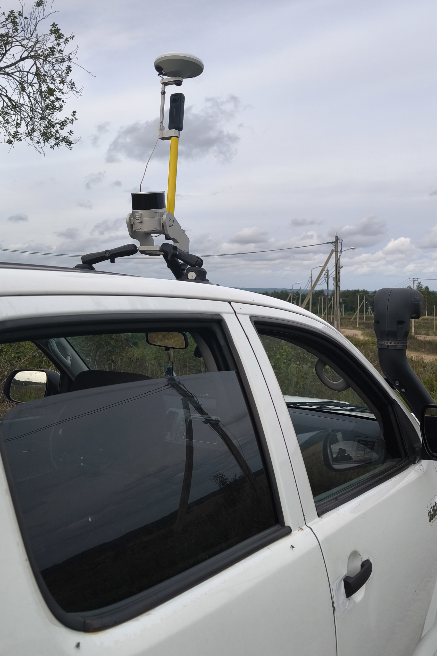 Установка сканера TOPODRONE на автомобильное крепление