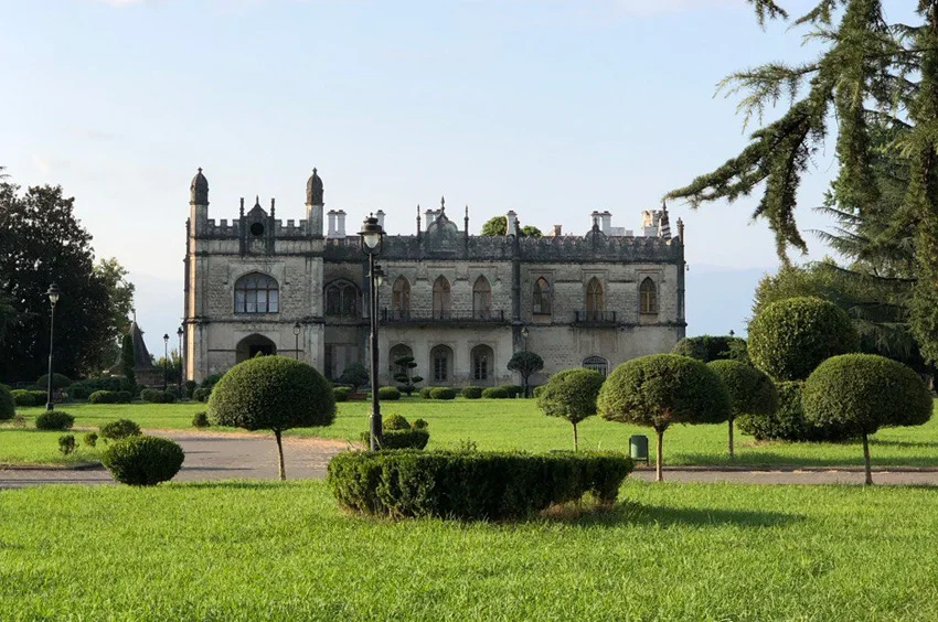 Дворец Дадиани в Зугдиди