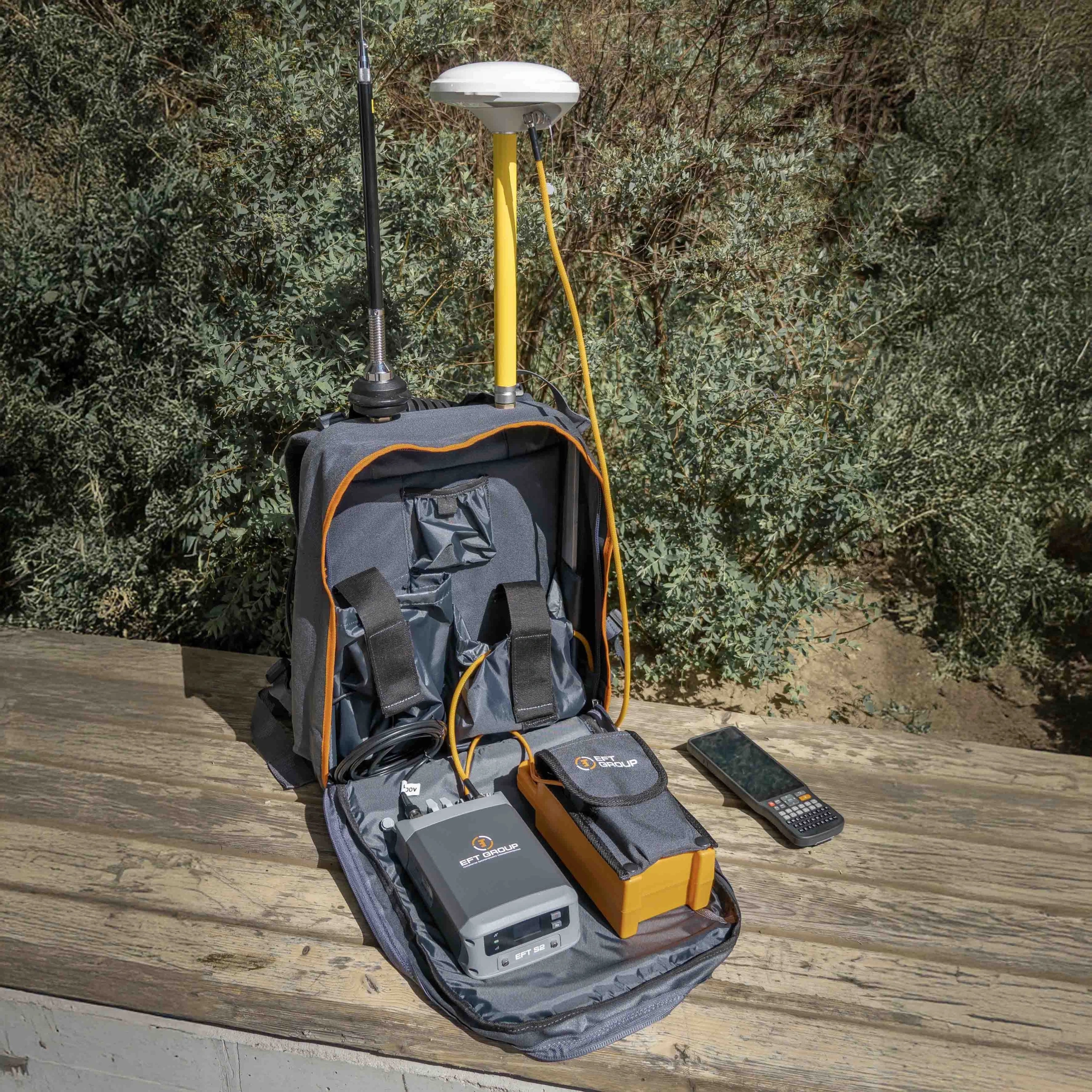 Приёмник EFT S2 Single (комплект для работы с рюкзака) + контроллер EFT H5